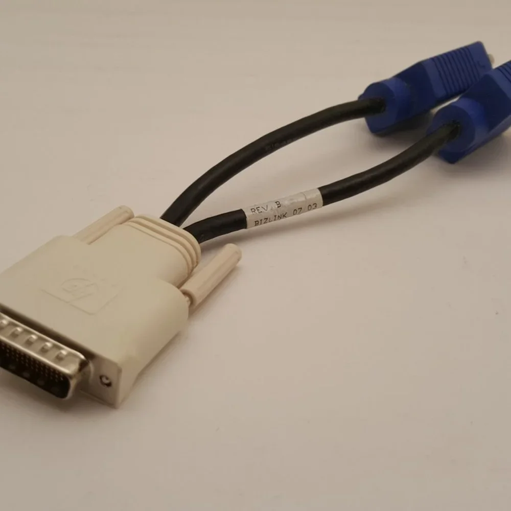 HP Bizlink DMS-59 to Dual VGA Y Video Splitter Cable HP 338285-006 Rev B USED